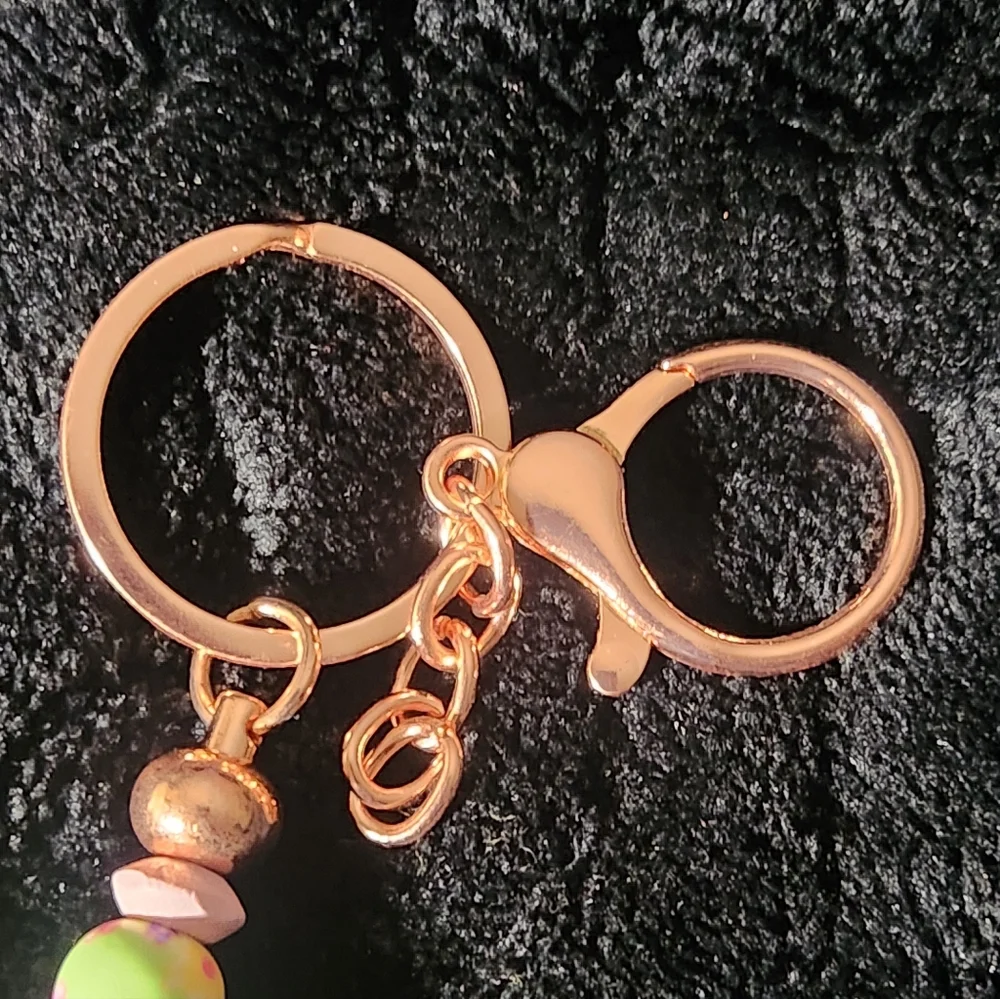 Beautiful Floral Beads Keychain
